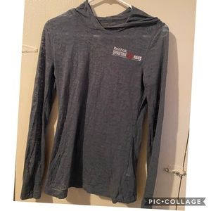 Reebok long sleeve w hood spartan race